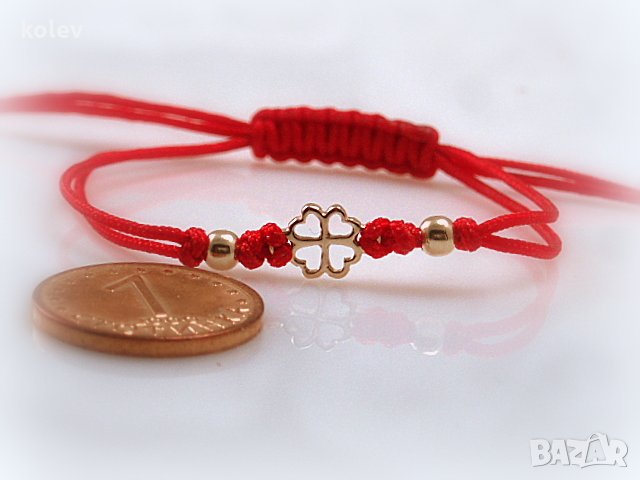 златна МИНИ ДЕТЕЛИНКА С ТОПЧЕТА в гривна червен конец, снимка 4 - Гривни - 22866872