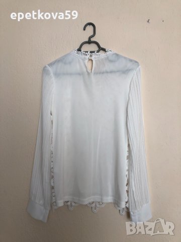Дамска бяла елегантна блуза с дълъг ръкав в размер S, снимка 2 - Блузи с дълъг ръкав и пуловери - 32062806