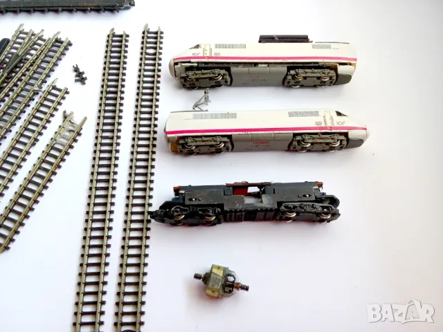 Marklin InterCity-Expr ess  Train Мащаб Z, снимка 6 - Колекции - 47623659