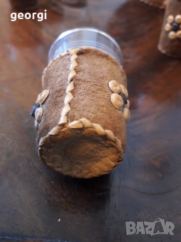 Декоративна бутилка бъклица с шест чаши   4/3, снимка 4 - Аксесоари за кухня - 31683461