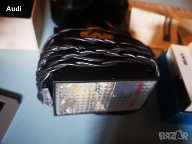 Светломер ЛЕНИНГРАД 4 Реактиви 9 броя чисто нови Светкавица Обективи JAPAN Color Цена за всичко 150л, снимка 8 - Светкавици, студийно осветление - 39568405