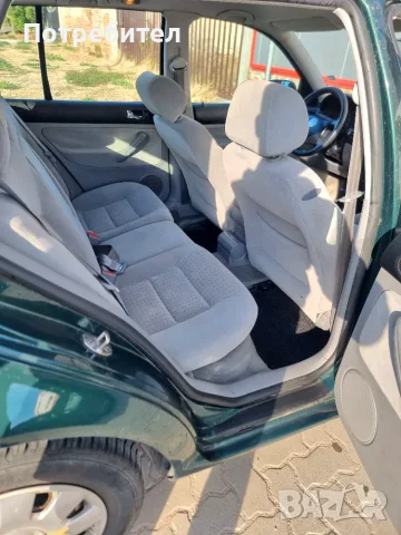 VW Golf 4 1.6 Бензин, снимка 12 - Автомобили и джипове - 56335810