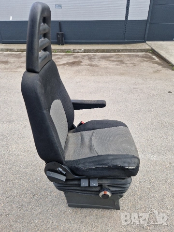 Седалка за Ивеко Дейли/Iveco Daily , снимка 3 - Бусове и автобуси - 54174337