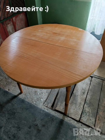 Разтегателна дървена маса с 6 стола в комплект, снимка 2 - Маси - 44595083