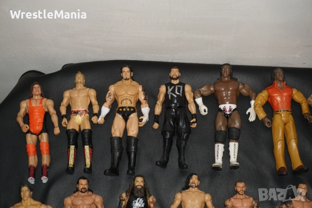 35 Кеч Фигури Lita/Lana/Test/D-Von Dudley/Samoa Joe/The Undertaker/Shane Douglas/The Miz/Seth Rollin, снимка 2 - Колекции - 51856261