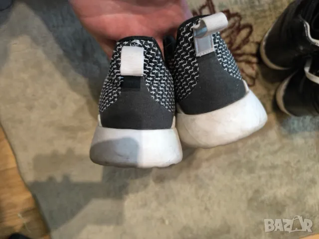 Адидас черно бели номер 42, снимка 2 - Маратонки - 47306919