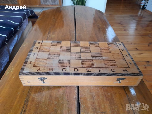 Стара кутия от шах #2