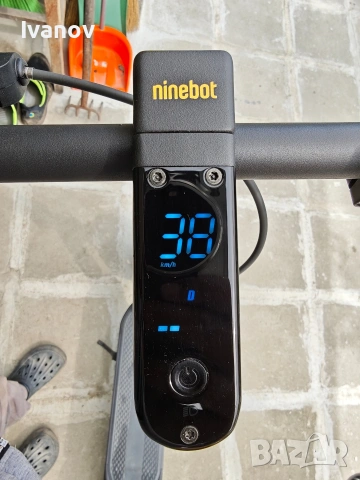 Електрическа тротинетка Ninebot max g2, снимка 4 - Други спортове - 54205611