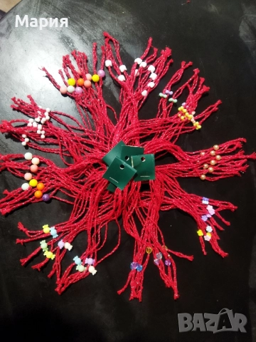 Мартеници 10 бр във снопче 