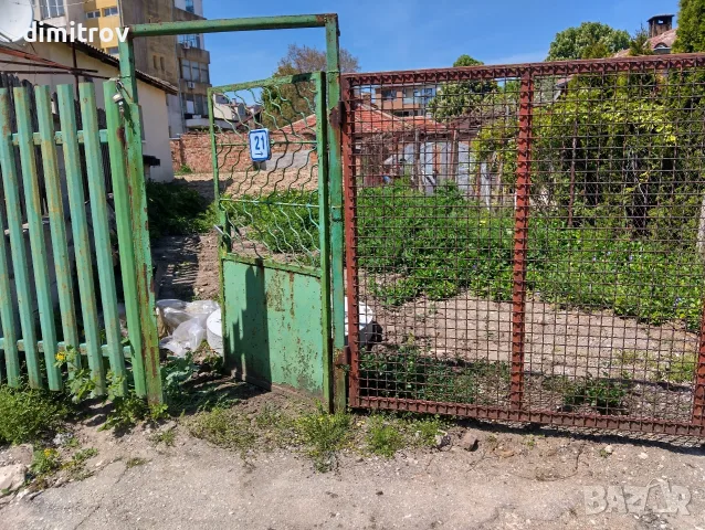 парцел в центъра до -Пазара- битова техника -Автогара