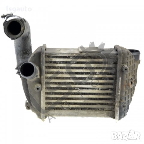 Ляв интеркулер Audi A4 (B6) 2000-2004 A210721N-96, снимка 2 - Части - 33717907