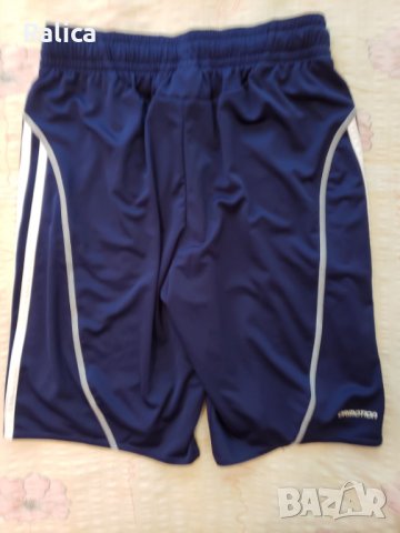 Adidas спортни къси панталони , снимка 2 - Спортни екипи - 37476683
