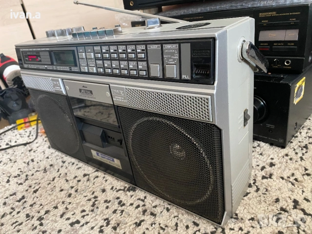 Hitachi TRK-7990E, снимка 5 - Радиокасетофони, транзистори - 54356534