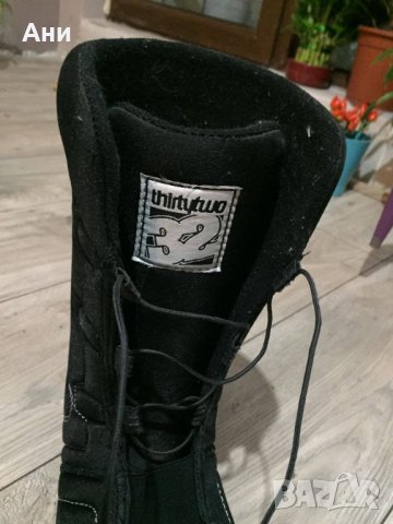 Сноуборд обувки THIRTYTWO 39 номер, снимка 12 - Зимни спортове - 30745984