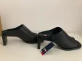 Кожено сабо с ток на Tommy Jeans, Черено, ново с етикет, размер 40, снимка 4