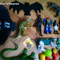 Голям лот играчки екшън фигурки кечисти, динозаври, Бен 10, Киндер Kinder, Спайдърмен, снимка 8 - Колекции - 44641471
