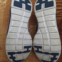 Обувки със стелки от мемори пяна, снимка 3 - Детски маратонки - 30004352