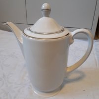 Немски порцеланов чайник , снимка 2 - Сервизи - 31553106