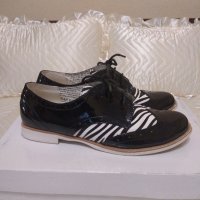Дамски обувки , снимка 2 - Дамски ежедневни обувки - 42828533