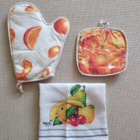Нова ръкавица, ръкохватка и памучна кърпа за кухня, снимка 1 - Аксесоари за кухня - 31442275
