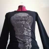 Дамска черна блуза, снимка 3 - Блузи с дълъг ръкав и пуловери - 28867527