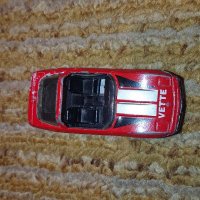 Matchbox - Corvette , снимка 8 - Коли, камиони, мотори, писти - 37750438