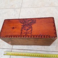 Стара дървена кутия, снимка 2 - Антикварни и старинни предмети - 31539091
