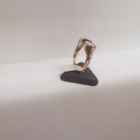 Златен пръстен с оникс и циркони 1, снимка 6 - Пръстени - 38054772