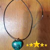 Красива модна минерална висулка с форма на сърце от зелен минерал малахит колие за мъже и жени бижут, снимка 1 - Колиета, медальони, синджири - 38327454