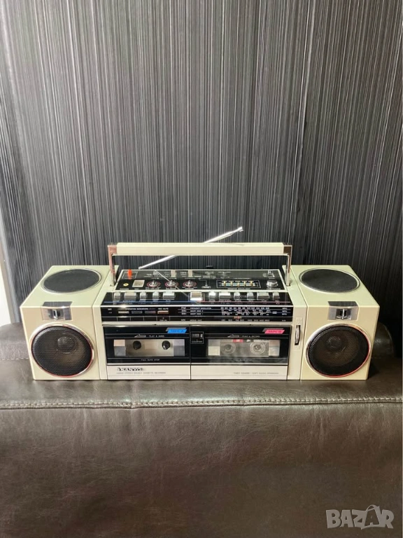 SANYO M-W24K VINTAGE RETRO BOOMBOX радио  касетофон, снимка 1