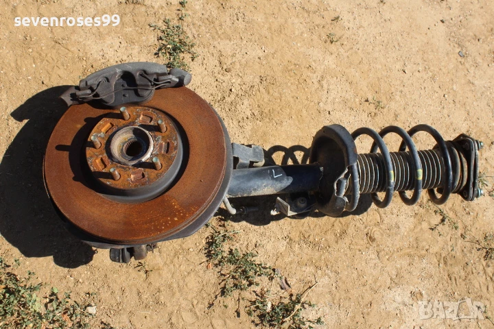 Шенкел преден ляв главина макферсон спирачен апарат Мазда 3 2008 2.3i 158hp Mazda 3 седан , снимка 1