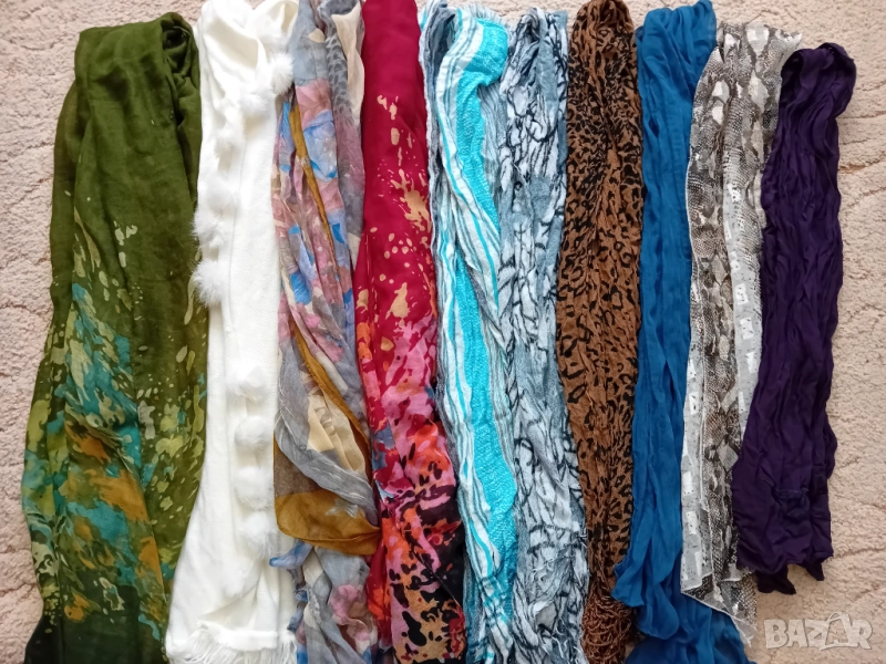 Продавам шалове 10 бр., снимка 1