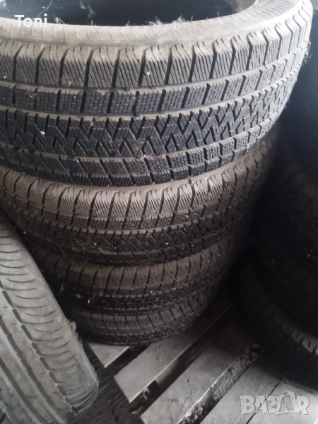 Зимни гуми GRIPMAX 225 60 18 , снимка 1
