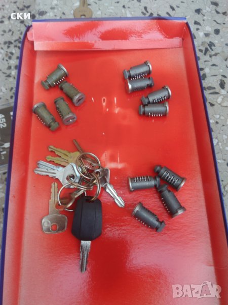 THULE Ключове и патрони за багажници, снимка 1