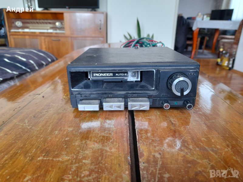 Стар касетофон за автомобил Pioneer, снимка 1