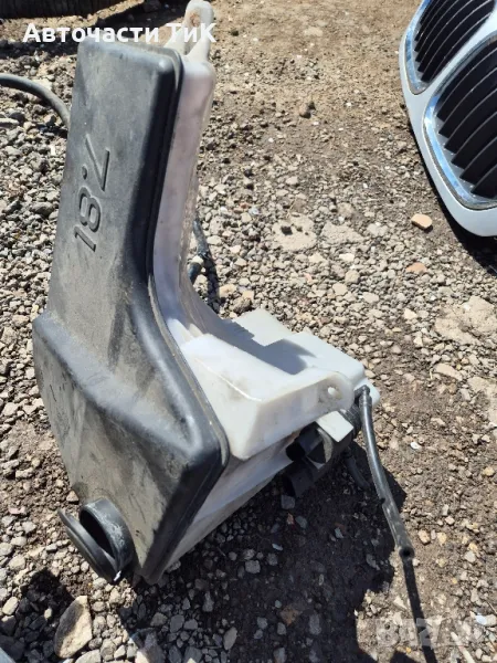 Казанче течност за чистачки БМВ Х5 Е53, снимка 1