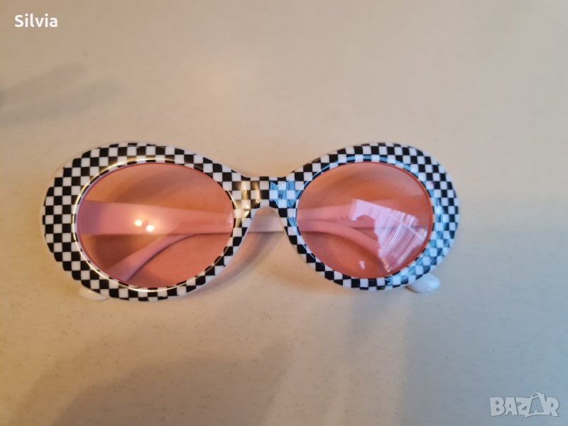 Слънчеви очила с розови стъкла, снимка 1