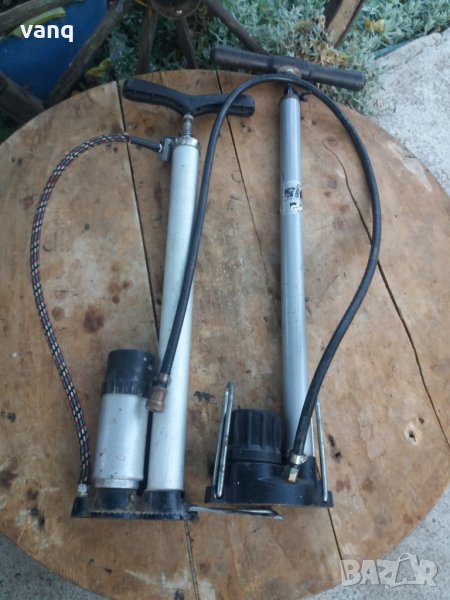 Ръчна помпа с манометър, снимка 1