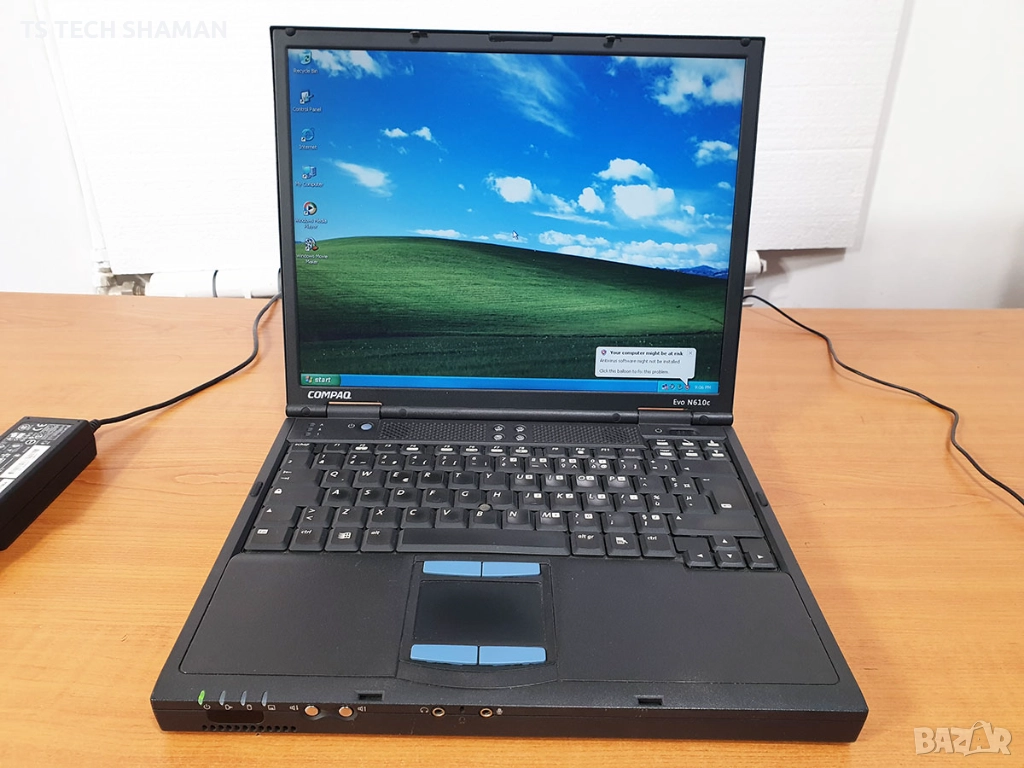 Продавам уникално запазен ретро лаптоп COMPAQ AVO N610C, снимка 1