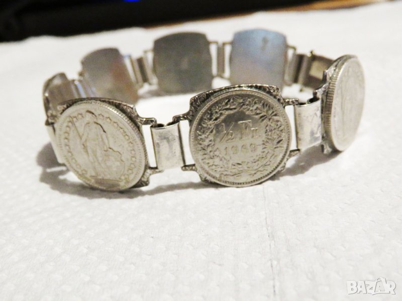 масивна  мъжка сребърна гривна с швейцарски 1/2  франкове  1968,1969, 1970 г сребро, снимка 1
