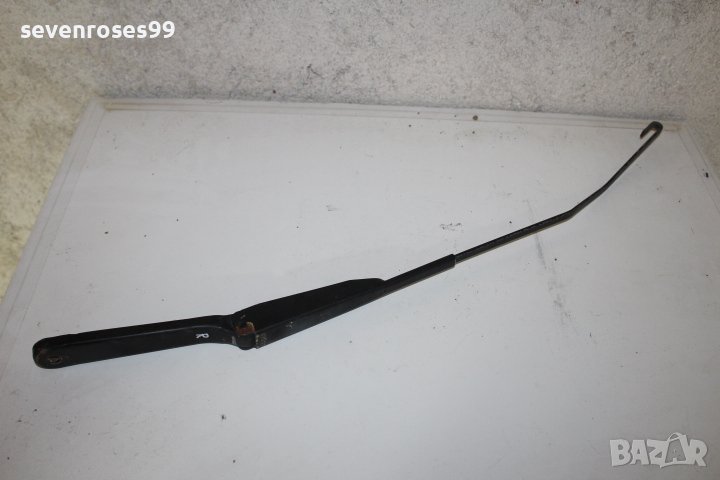 Рамо предна чистачка дясно Пежо Партнер 2008 1.9d Peugeot Partner Citroen Berlingo, снимка 1