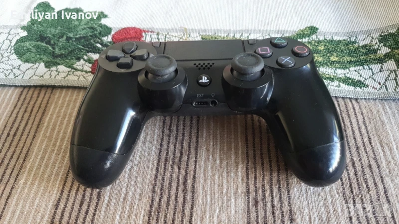 джойстик за playstation 4, снимка 1