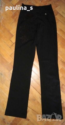 Еластичен панталон с декорации от щампа / широки крачоли 
