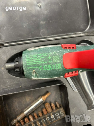 Акумулаторна отверка Bosch, снимка 4 - Отвертки - 53875468
