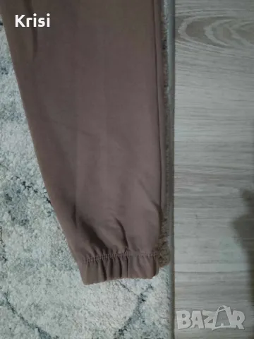 Дамско спортно долнище, снимка 3 - Спортни екипи - 50426877