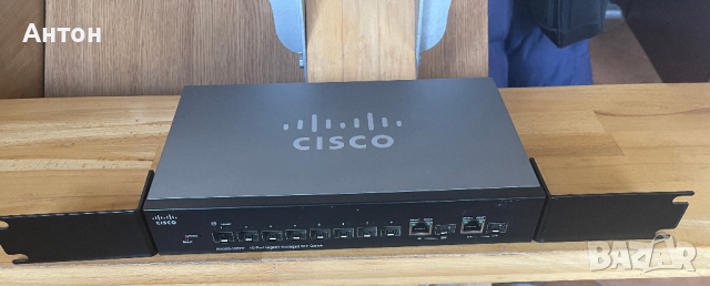 Cisco SG 300-10SFP 10-port Gigabit Managed SFP Switch, снимка 1 - Суичове - 39589804
