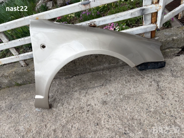 Преден десен калник Шкода Супърб 1-седан, снимка 2 - Части - 53971904