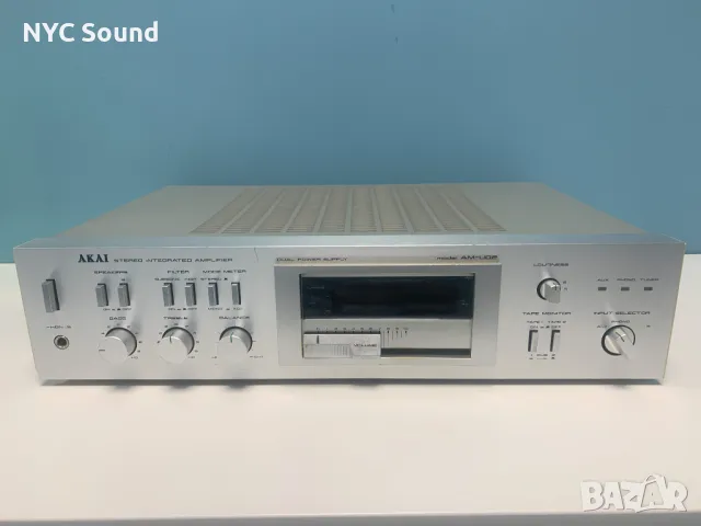 Интегриран усилвател AKAI AM-U02  			