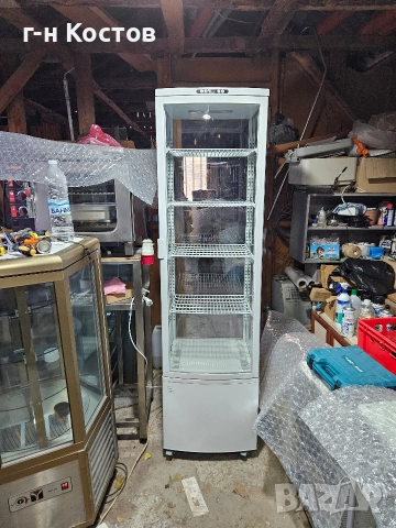 Хладилна Витрина Плю-сова за торти и сладкарски изделия, сандвичи,салати плодове и зеленчуци втора 