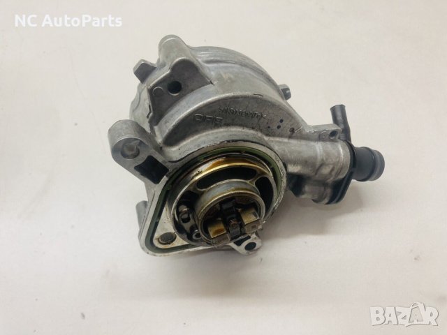 Вакум помпа за Mercedes Мерцедес А B клас W177 W247 1.3 бензин M282.914 A282090005 BOSCH 2020, снимка 2 - Части - 42655755